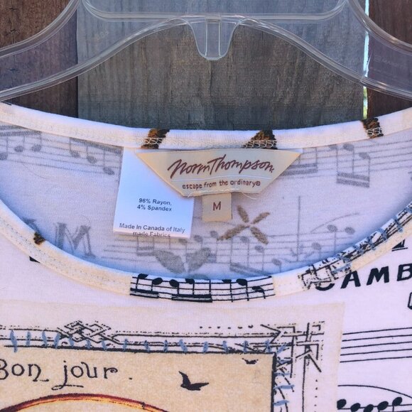 Norm Thompson Y2K top / tee, print all over boho - Picture 3 of 4